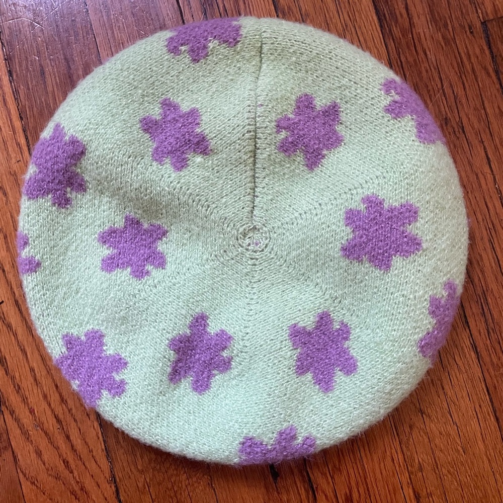 Woman’s Green and Purple Beret